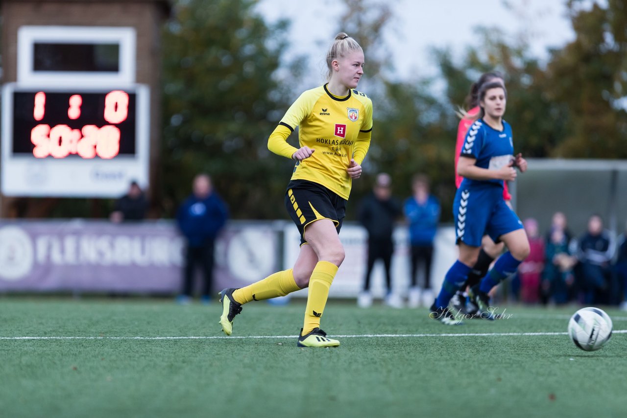 Bild 287 - F SSC Hagen Ahrensburg - SV Frisia 03 Risum-Lindholm : Ergebnis: 2:0